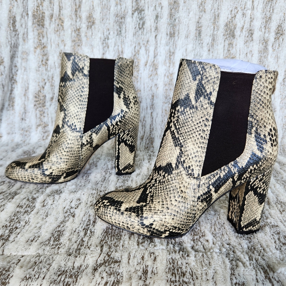 NWT Sam Edelman "Case" Snake Print Python Ankle Heel Boots | Women's Size 7.5 - Picture 4 of 10
